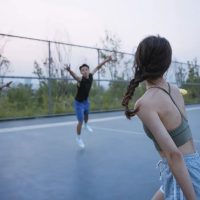 The story of frisbee tells us that the "popularity" of niche sports may rely on traffic, but their "survival" must rely on the core